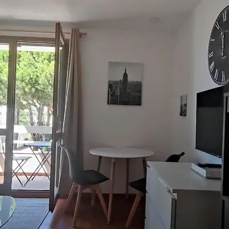 Studio 2 Personnes A Avec Piscine アパート Fréjus